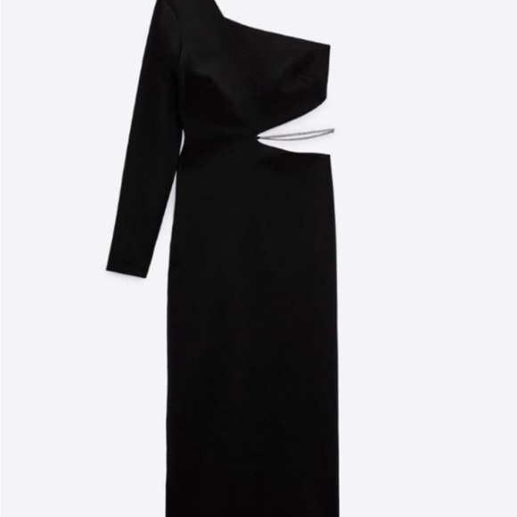 Zara dress with chain size is XS - Picture 3 of 3